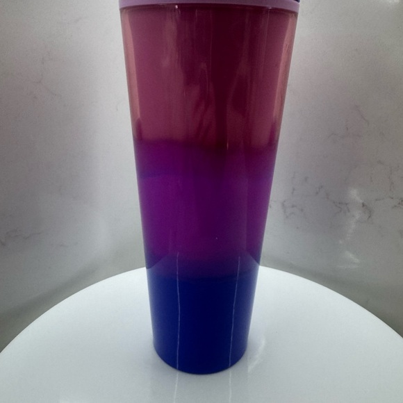 Starbucks Summer 2021 Wave Pink Purple Blue 24 oz Venti Cold Cup Tumbler NEW - Picture 2 of 6